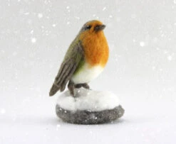 World Of Wool Felting Kit - Robyn The Robin